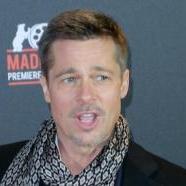 Balesetet okozott Brad Pitt