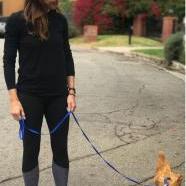 Jennifer Garner sétáltatni volt, de nem kutyát